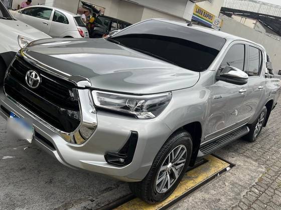 TOYOTA HILUX 2.8 SRX 4X4 CD 16V DIESEL 4P AUTOMÁTICO
